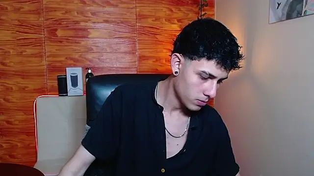 Bastiaan 28 online show from 01-24-25, 06:57