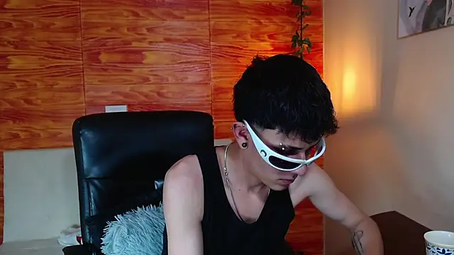 Bastiaan 28 online show from 02-09-25, 09:37