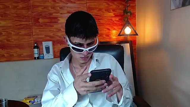 Bastiaan 28 online show from 02-11-25, 02:25