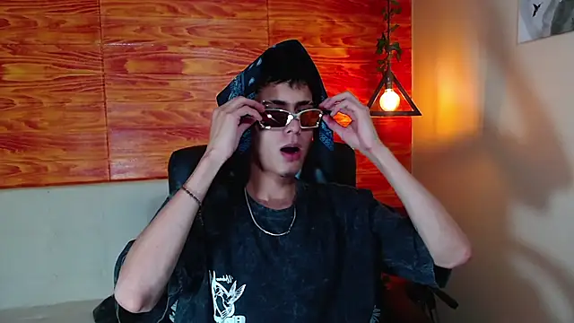 Bastiaan 28 online show from 02-22-25, 03:56