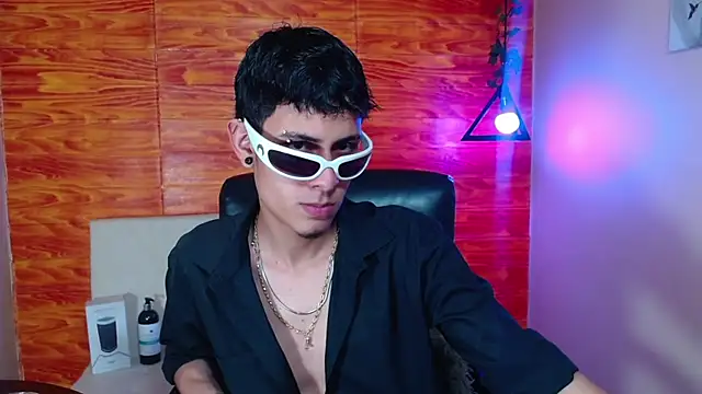 Bastiaan 28 online show from 03-20-25, 06:19