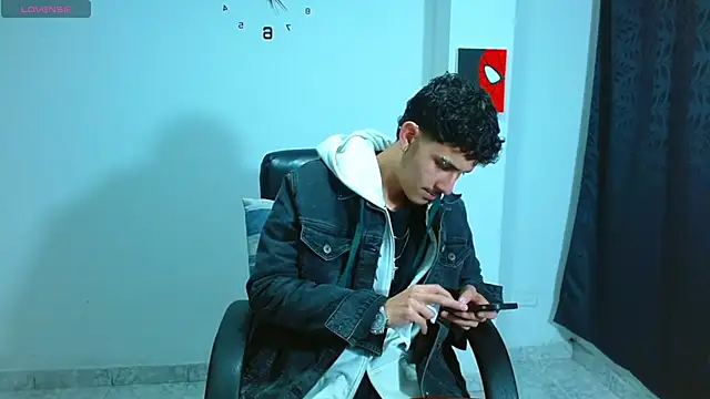 Bastiaan 28 online show from 09-10-25, 02:22