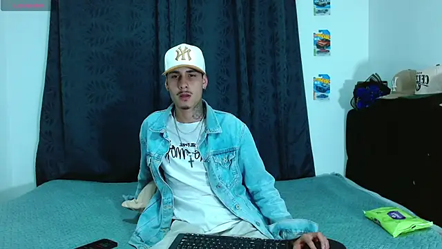 Bastiaan 28 online show from 11-11-25, 03:28