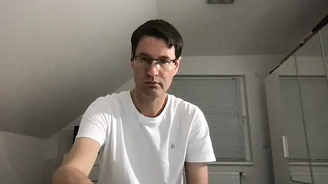 zxzx cam1 online show from 12-21-25, 04:47