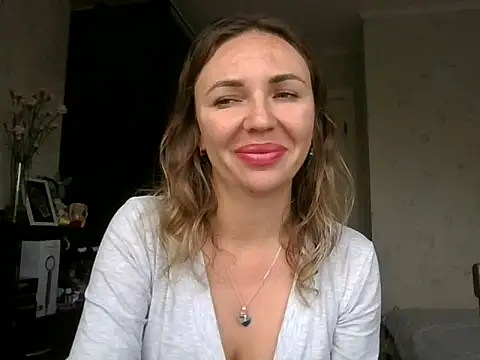 AngelinaLove28 online show from 10-12-25, 07:29