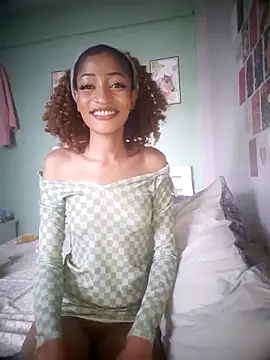 Snapshot of GoddessVee chatting on 11-11-25, 12:16 GoddessVee online show from 11-11-25, 12:16