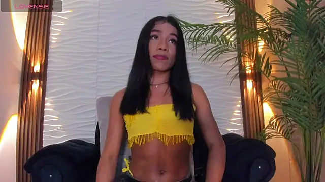 Snapshot of kimberly_Gonzalez1 chatting on 03-21-25, 04:28 kimberly Gonzalez1 online show from 03-21-25, 04:28