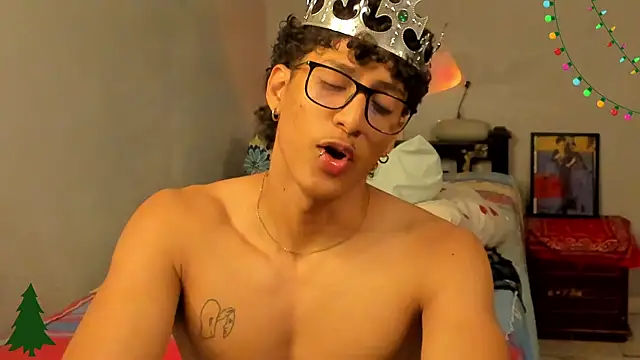 Snapshot of Ivano_joness chatting on 12-19-24, 07:29 Ivano joness online show from 12-19-24, 07:29