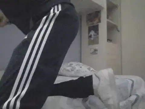 Snapshot of Kamaleonix chatting on 12-26-24, 12:46 Kamaleonix online show from 12-26-24, 12:46