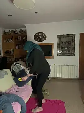 Snapshot of Kamaleonix chatting on 03-22-25, 10:48 Kamaleonix online show from 03-22-25, 10:48