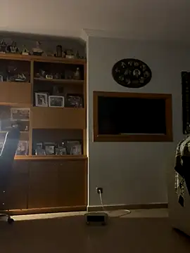 Snapshot of Kamaleonix chatting on 11-22-25, 08:52 Kamaleonix online show from 11-22-25, 08:52