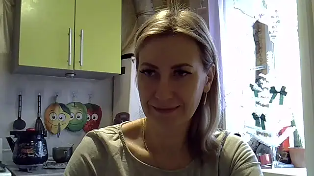 Snapshot of AshleyXHoney chatting on 01-17-25, 09:06 AshleyXHoney online show from 01-17-25, 09:06