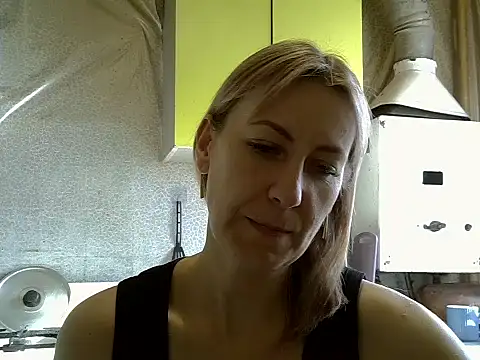 Snapshot of AshleyXHoney chatting on 09-16-25, 06:47 AshleyXHoney online show from 09-16-25, 06:47