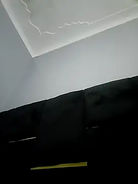 julietunderwoood online show from 02-06-26, 08:01