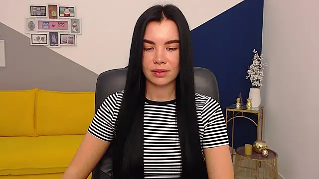 MadisonGomes online show from 12-22-24, 12:16