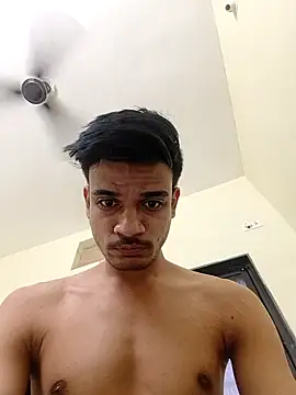 Snapshot of yashzae chatting on 11-06-25, 12:17 yashzae online show from 11-06-25, 12:17