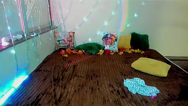 LizaSenri online show from 09-26-25, 07:29