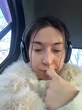 KimArts online show from 01-14-26, 01:28