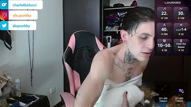 charlotbelucci  online show from 12-22-25, 08:28