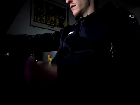 Snapshot of krabeatz chatting on 12-29-24, 01:45 krabeatz online show from 12-29-24, 01:45