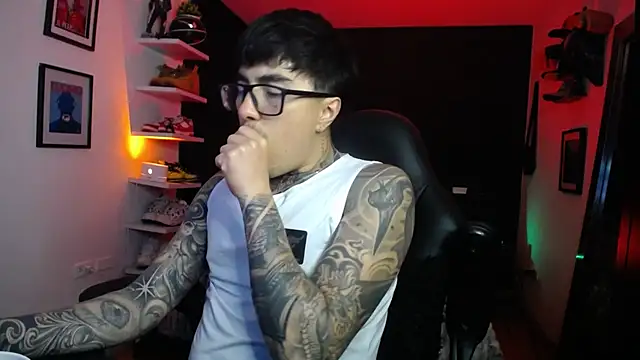 jung dragon online show from 10-16-25, 01:39