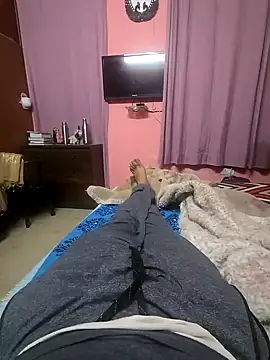 Snapshot of Loveboycurvy chatting on 02-15-25, 03:28 Loveboycurvy online show from 02-15-25, 03:28