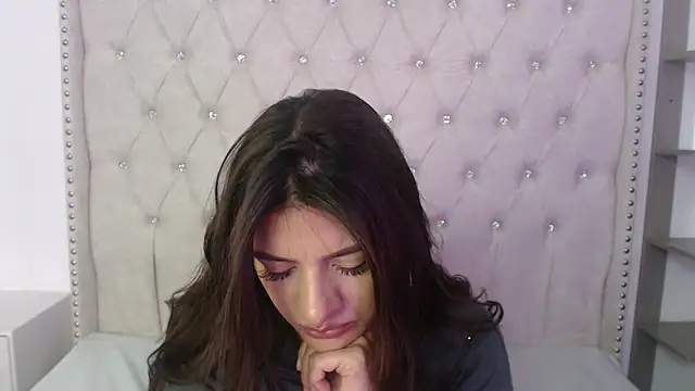 Abril Squirt online show from 09-13-25, 02:50