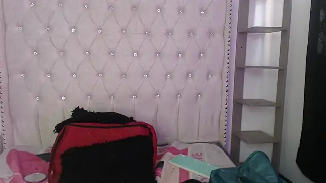 Abril Squirt online show from 11-16-25, 04:45