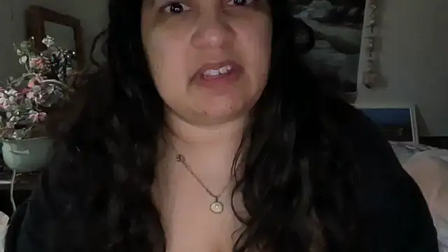 MelanieFawker online show from 10-28-25, 06:10