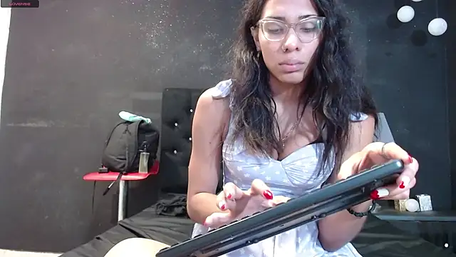 EmilyGomezLS online show from 03-12-25, 11:20
