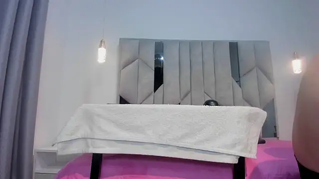 Snapshot of Malu_M chatting on 11-24-25, 11:59 Malu M online show from 11-24-25, 11:59