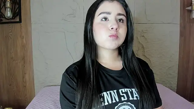 Snapshot of Malu_M chatting on 03-30-26, 11:22 Malu M online show from 03-30-26, 11:22