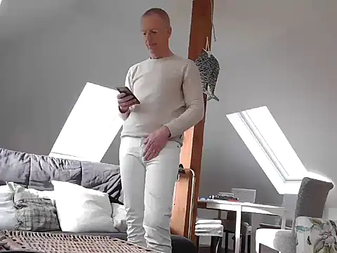 maxmueller321 online show from 03-01-26, 09:00