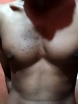 Snapshot of Tamil_boy_age28 chatting on 11-11-25, 07:30 Tamil boy age28 online show from 11-11-25, 07:30