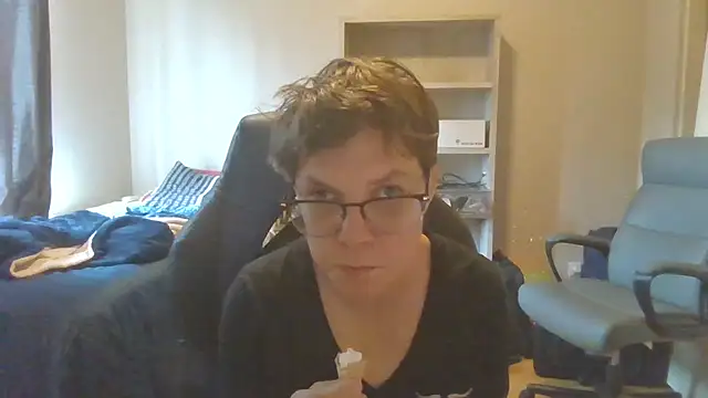 KaliSnow199623 online show from 09-12-25, 08:20