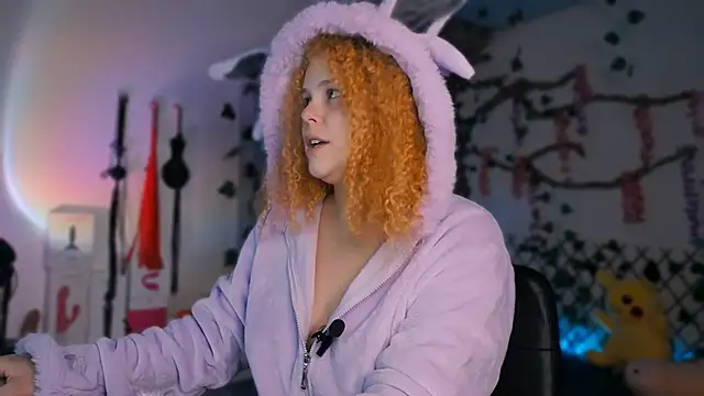 Alaska colors7 online show from 10-12-25, 01:43