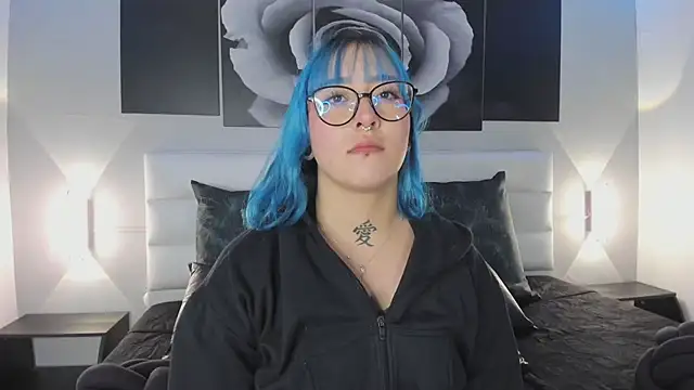 sofi bakerr online show from 12-03-25, 11:41