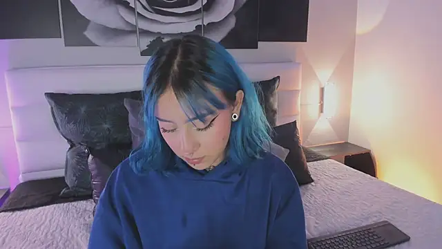 sofi bakerr online show from 12-20-25, 11:39