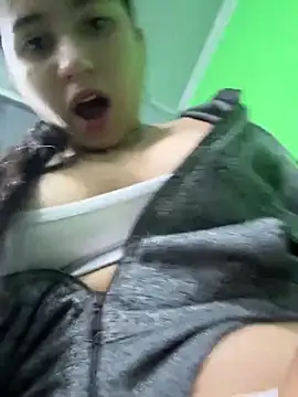 Snapshot of VAL_PRINCESS chatting on 12-14-24, 12:33 VAL PRINCESS online show from 12-14-24, 12:33