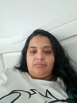 sarahhh1987 online show from 11-15-25, 09:17