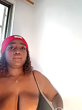 Snapshot of Perlasexyu1 chatting on 10-21-25, 02:18 Perlasexyu1 online show from 10-21-25, 02:18