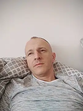 Snapshot of Singlepennis chatting on 03-22-25, 02:14 Singlepennis online show from 03-22-25, 02:14