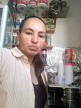 Divalive 28 online show from 10-13-25, 03:23