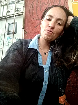 Divalive 28 online show from 10-24-25, 06:37