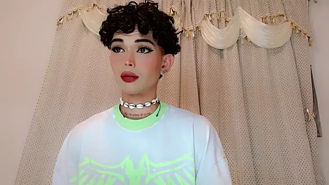 Marian LV online show from 12-17-25, 04:29