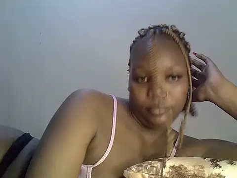 Pretty-sassy online show from 02-15-25, 04:34