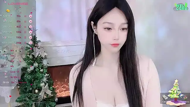 Snapshot of Kiss-18 chatting on 12-18-24, 01:02 Kiss-18 online show from 12-18-24, 01:02