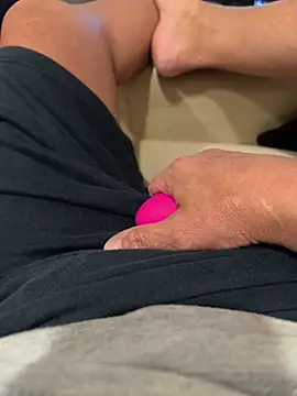 Snapshot of Teloficco chatting on 10-04-25, 11:25 Teloficco online show from 10-04-25, 11:25