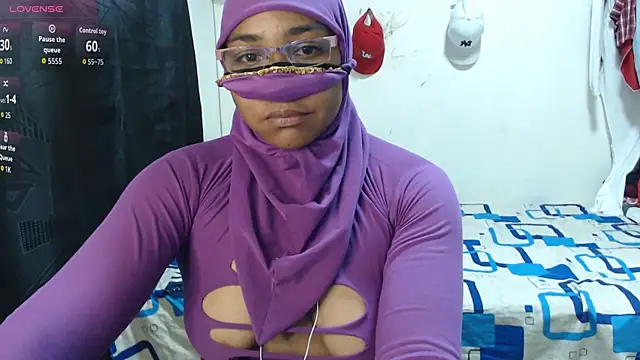 Aaliyah brown online show from 11-13-25, 03:55