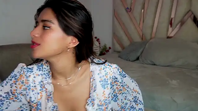 Rebecca 055 online show from 02-01-26, 02:04